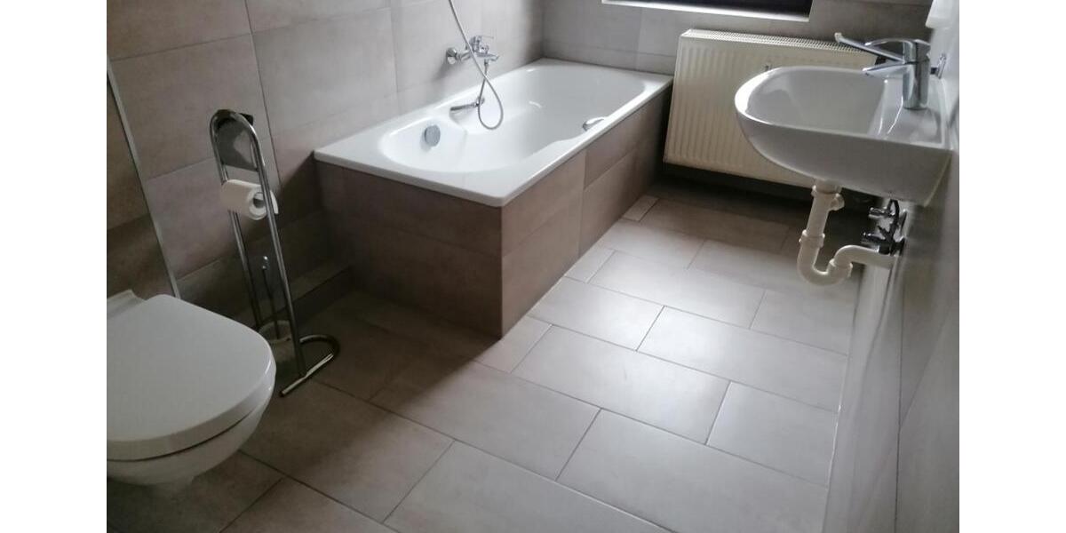 2 Zimmer Mietwohnung 1. OG in Herschfeld Bad Neustadt Top Lage 2 zimmer