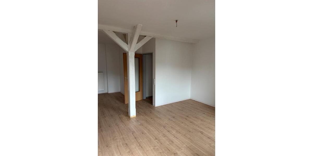 Etagenwohnung Sonneberg - 1 Zimmer, 64 m&sup2;, 375&euro; | Angebot:26187059