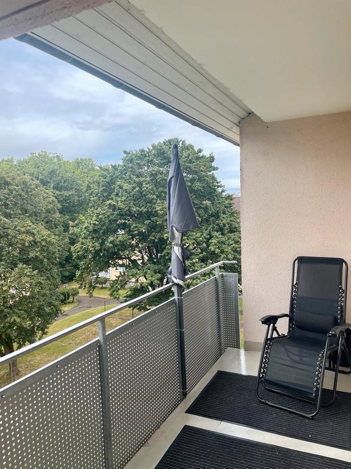 3 Zimmer Wohnung mit EBK, Balkon