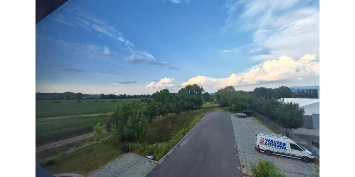 Moderne, klimatisierte Büro- und Gewerbefläche in Bad Krozingen – 99 m² auf 2 Etagen zimmer