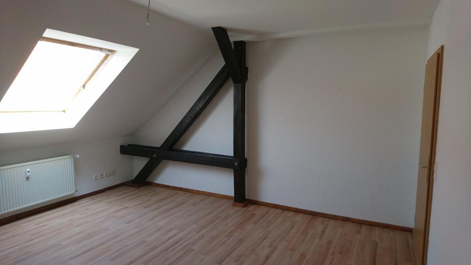 Dachgeschoßwohnung Erfurt Johannesplatz - 4 Zimmer, 130 m&sup2;, 1.300&euro; | Angebot:26619946
