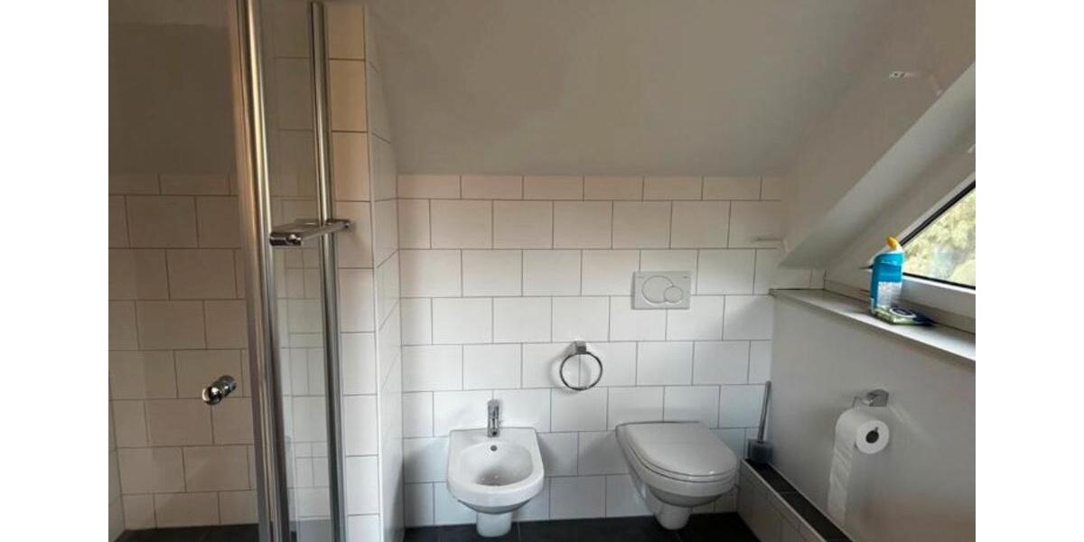 Dachgeschoßwohnung Neubörger - 3 Zimmer, 140 m&sup2;, 940&euro; | Angebot:24674003