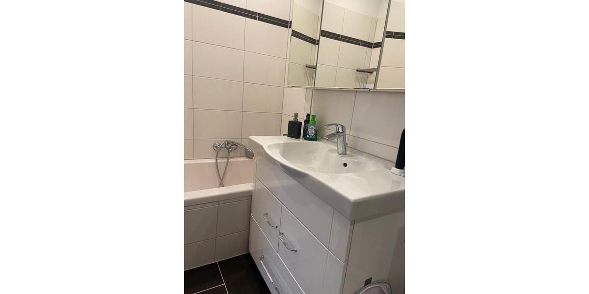Etagenwohnung Braunschweig Lehndorf-Watenbüttel - 3 Zimmer, 84 m&sup2;, 2.000&euro; | Angebot:26136444