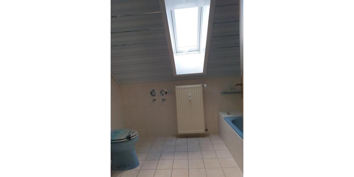 Dachgeschoßwohnung Waldmünchen - 3 Zimmer, 74 m&sup2;, 430&euro; | Angebot:26610718