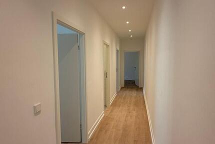 Wohnung Frankfurt am Main Bockenheim - 4 Zimmer, 100 m&sup2;, 1.900&euro; | Angebot:26646128