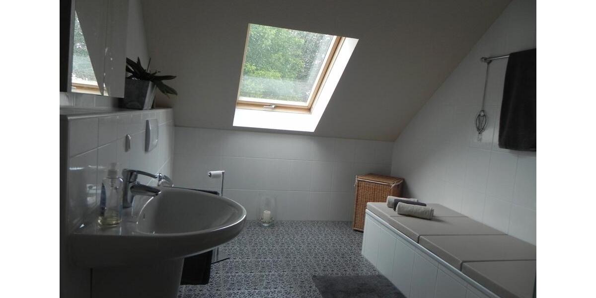 Einfamilienhaus Gangelt - 5 Zimmer, 180 m&sup2;, 1.870&euro; | Angebot:26086701