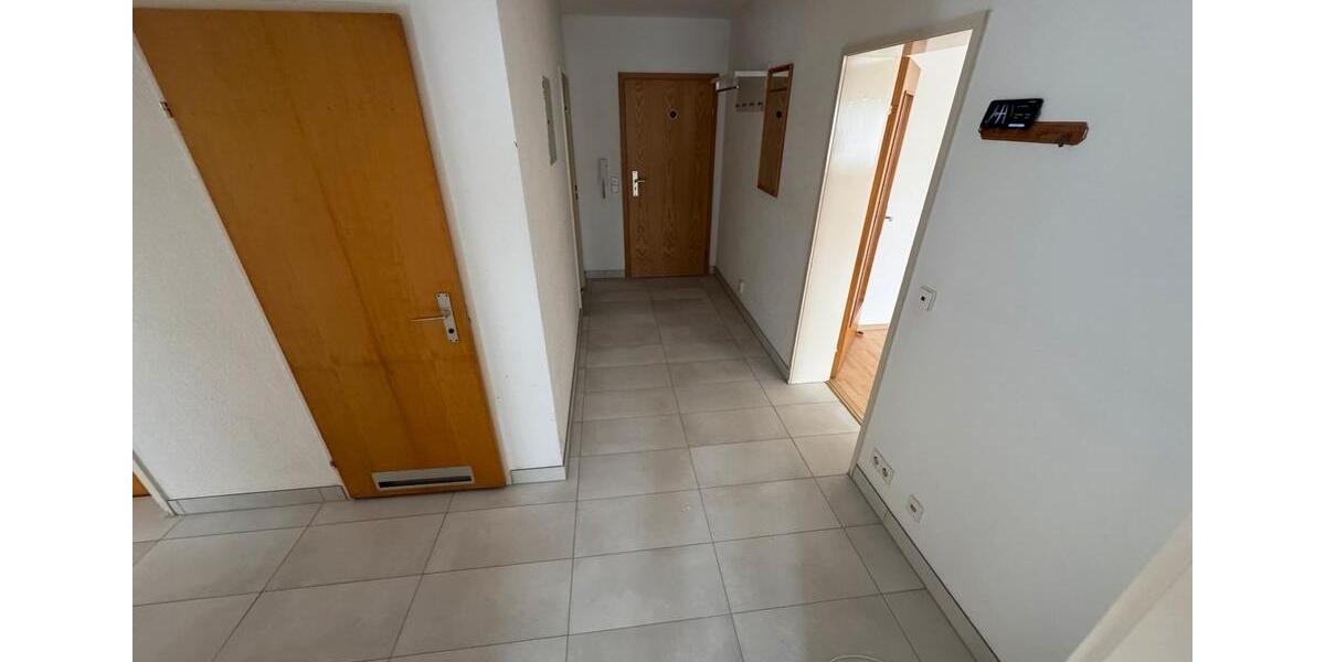Etagenwohnung Neckarsulm - 3.5 Zimmer, 80 m&sup2;, 1.150&euro; | Angebot:26670391
