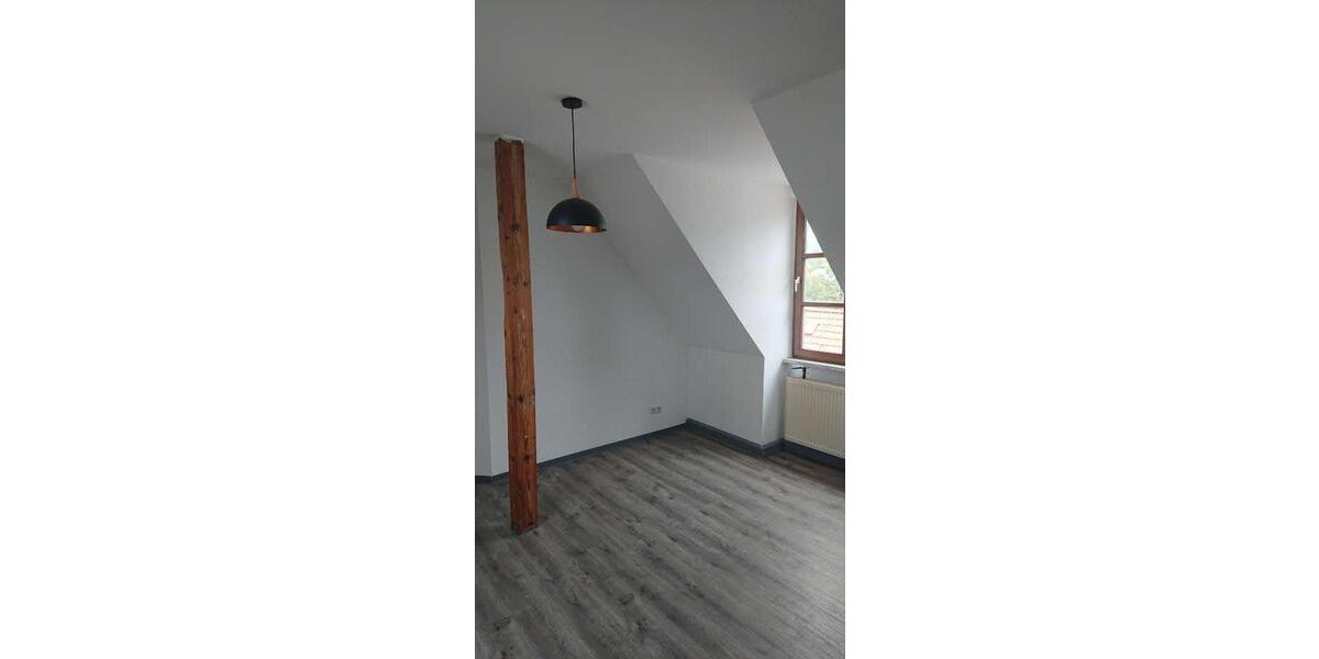 Dachgeschoßwohnung Meiningen - 2 Zimmer, 42 m&sup2;, 350&euro; | Angebot:26426101