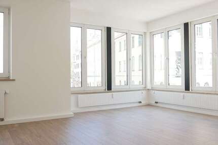 Wohnung Augsburg Innenstadt - 2 Zimmer, 63 m&sup2;, 890&euro; | Angebot:27288958