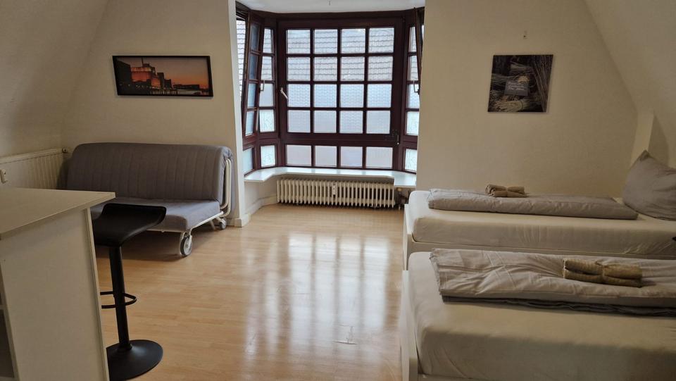 Wohnen auf Zeit Mönchengladbach West - 2 Zimmer, 65 m&sup2;, 100&euro; | Angebot:25370117