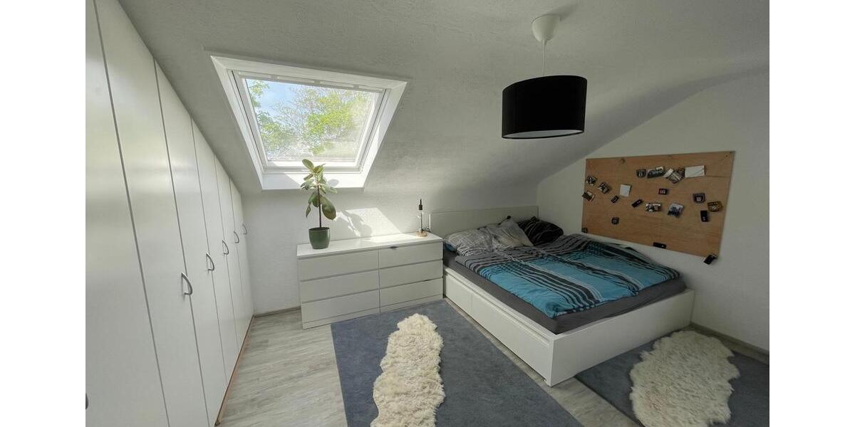 Dachgeschoßwohnung Stuttgart Stuttgart-West - 2 Zimmer, 65 m&sup2;, 1.050&euro; | Angebot:26041291