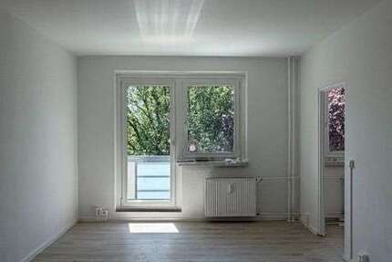 Wohnung Berlin Hellersdorf - 1 Zimmer, 36 m&sup2;, 549&euro; | Angebot:27272496