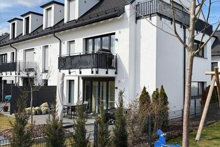 3-Zimmer-Dachgeschosswohnung mit Teilmöblierung 2 zimmer