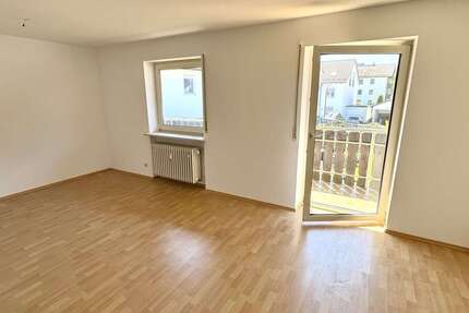 Wohnung Steinhöring - 3 Zimmer, 82 m&sup2;, 1.025&euro; | Angebot:27459385