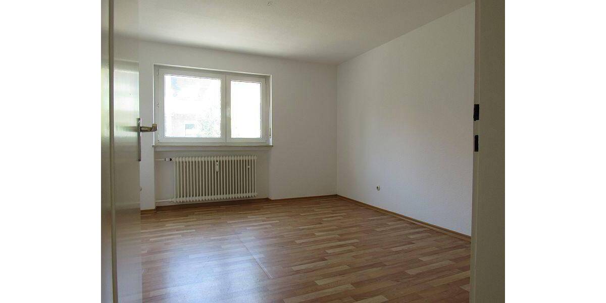 Etagenwohnung Schweinfurt Musikerviertel und amerik. Siedlung - 4 Zimmer, 85 m&sup2;, 680&euro; | Angebot:26929941