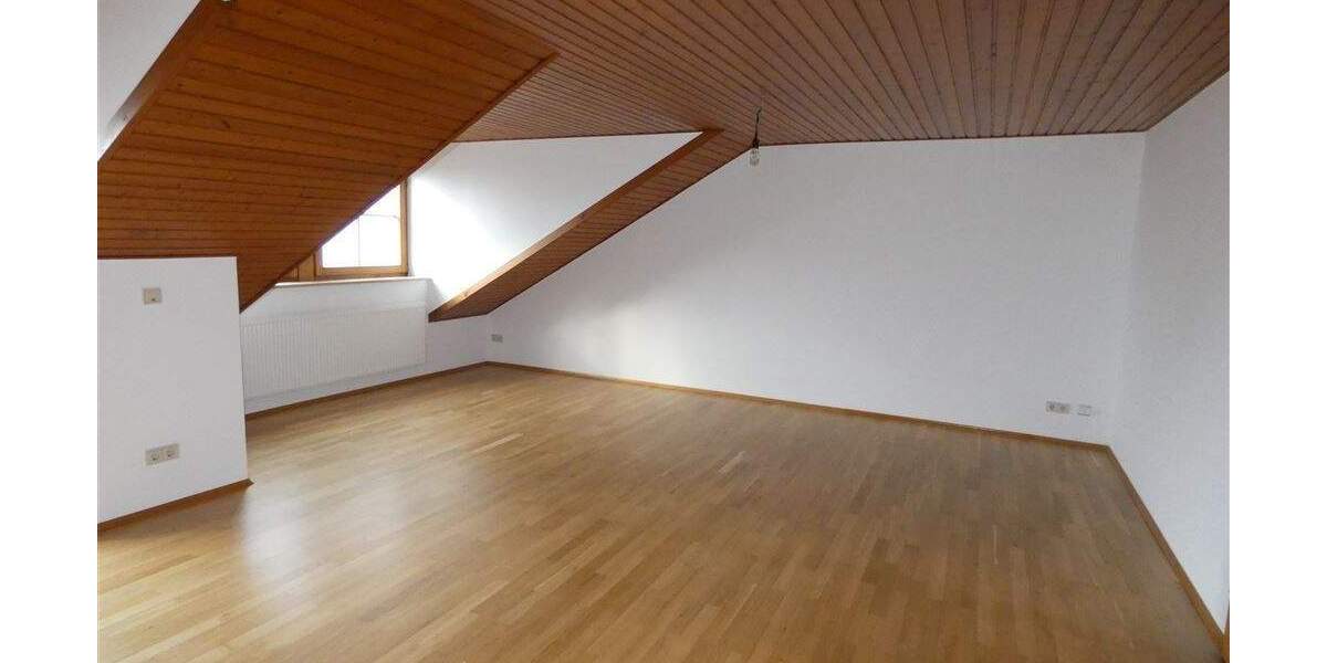 Etagenwohnung Neustadt Haardt - 3 Zimmer, 86 m&sup2;, 750&euro; | Angebot:25214192