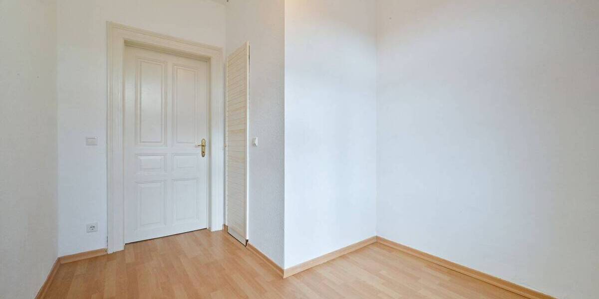 Etagenwohnung Chemnitz Sonnenberg - 3 Zimmer, 67 m&sup2;, 375&euro; | Angebot:26841963