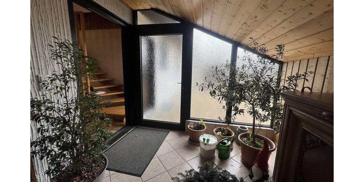 Etagenwohnung Weilheim Unterbierbronnen - 3 Zimmer, 162 m&sup2;, 1.300&euro; | Angebot:24974652