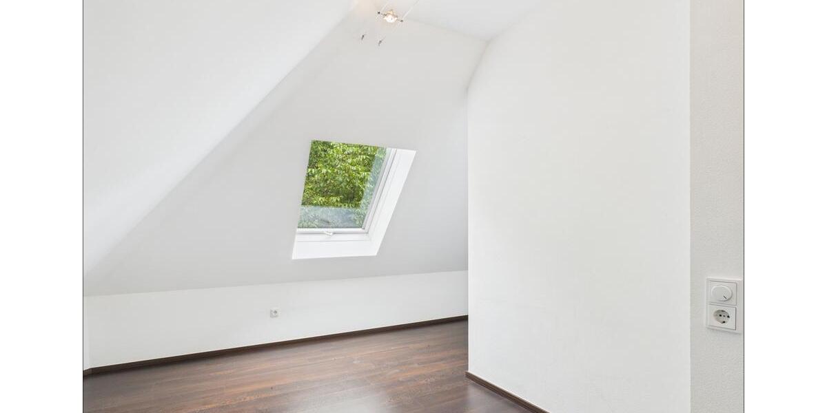 Dachgeschoßwohnung Klingenberg am Main - 6 Zimmer, 174 m&sup2;, 1.680&euro; | Angebot:26634340