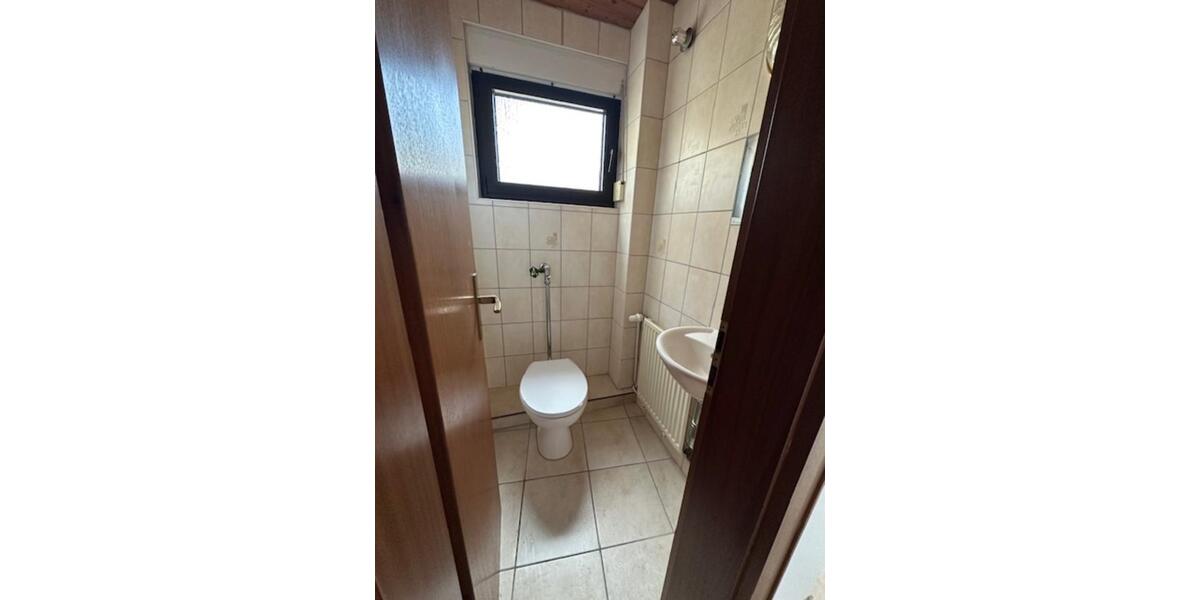 Einfamilienhaus Bad Camberg - 6 Zimmer, 130 m&sup2;, 1.100&euro; | Angebot:25872764