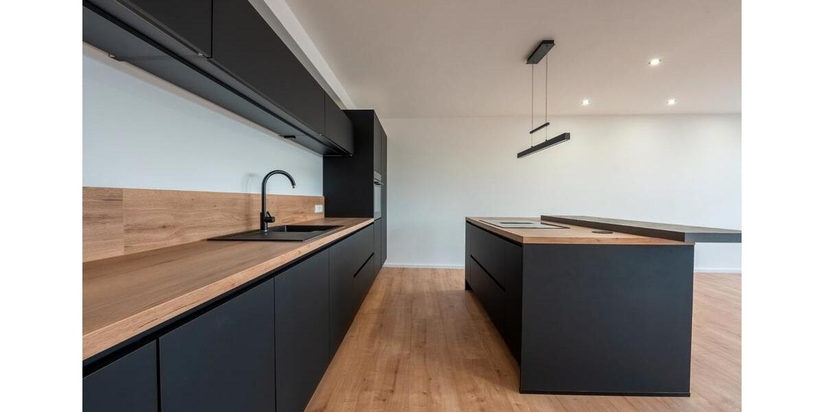 Dachgeschoßwohnung Neuwied - 4 Zimmer, 125 m&sup2;, 1.600&euro; | Angebot:26647774