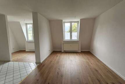 Wohnung zum Mieten in Meerane 210 € 38 m² 1 zimmer