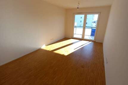 Wohnung Düsseldorf Rath - 2 Zimmer, 52 m&sup2;, 771&euro; | Angebot:25428240