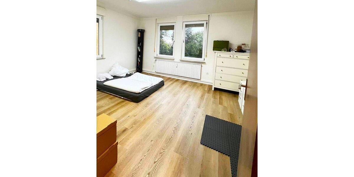 Etagenwohnung Pfullingen - 3 Zimmer, 70 m&sup2;, 920&euro; | Angebot:26589589