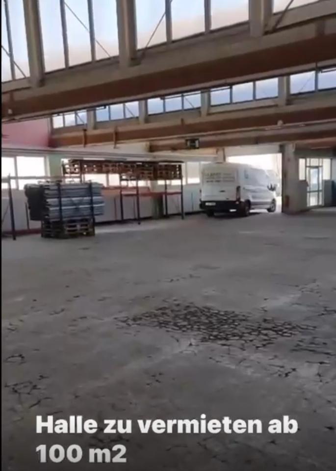 Halle Büro und Toilettenräumen zu vermieten