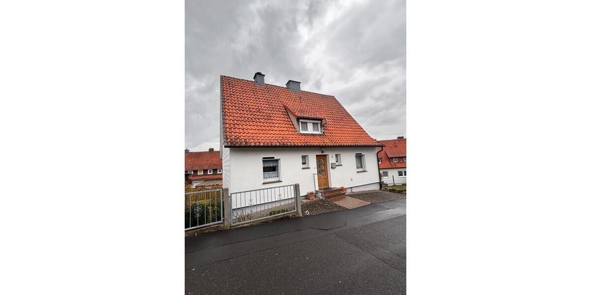 Einfamilienhaus Sontra - 6 Zimmer, 125 m&sup2;, 500&euro; | Angebot:25283718