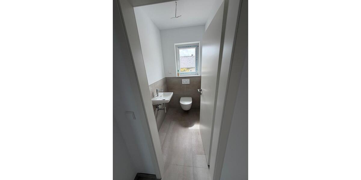Doppelhaushälfte Perl - 3 Zimmer, 95 m&sup2;, 1.850&euro; | Angebot:26624286