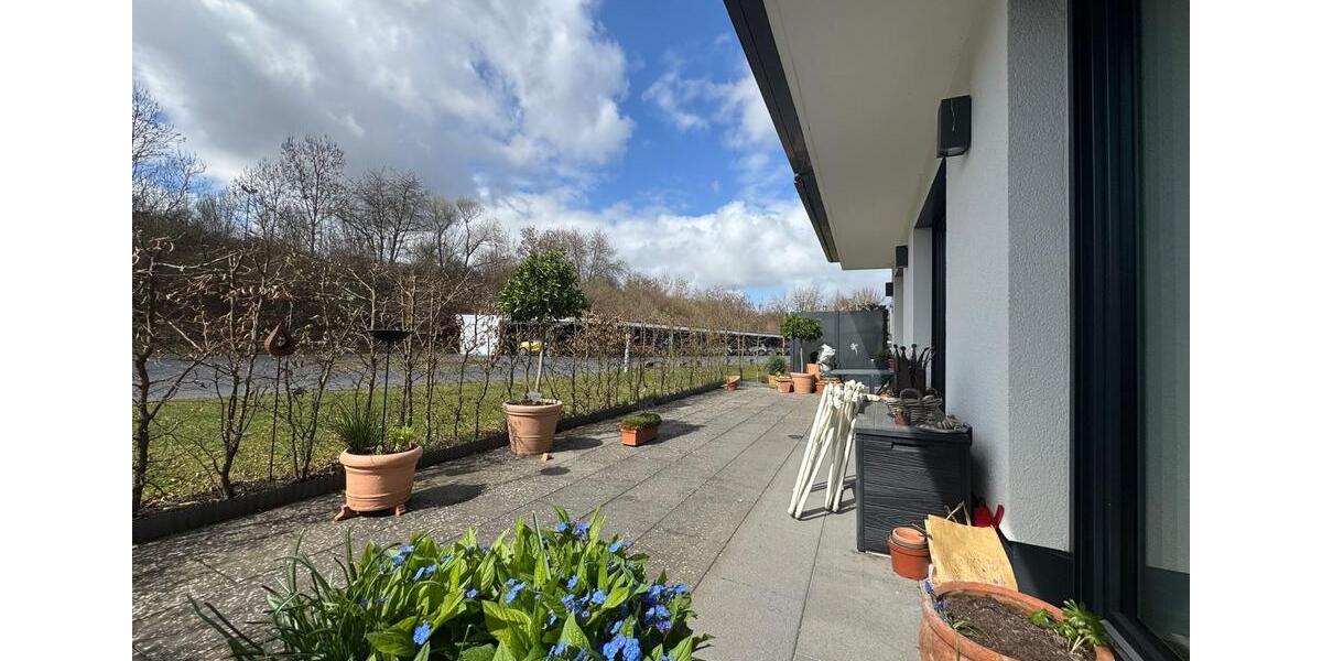 Erdgeschoßwohnung Ahnatal - 3 Zimmer, 122 m&sup2;, 1.310&euro; | Angebot:26293218