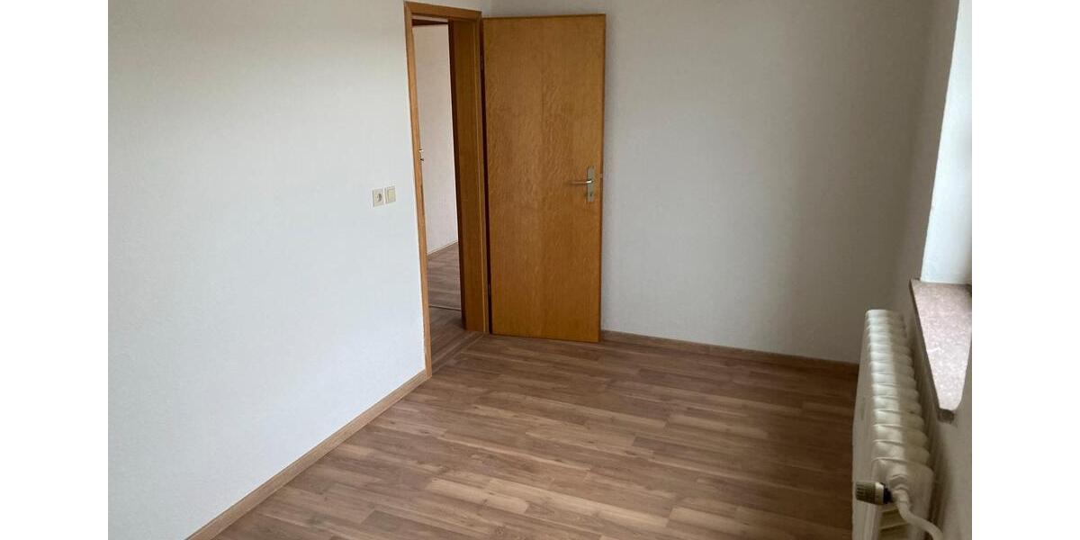 Etagenwohnung Frohburg - 3 Zimmer, 58 m&sup2;, 280&euro; | Angebot:26664077