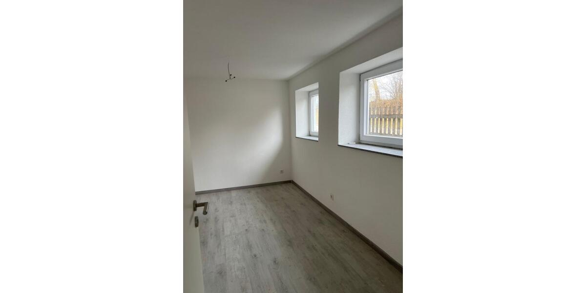 Einfamilienhaus Gundelfingen an der Donau - 4 Zimmer, 90 m&sup2;, 900&euro; | Angebot:25553111