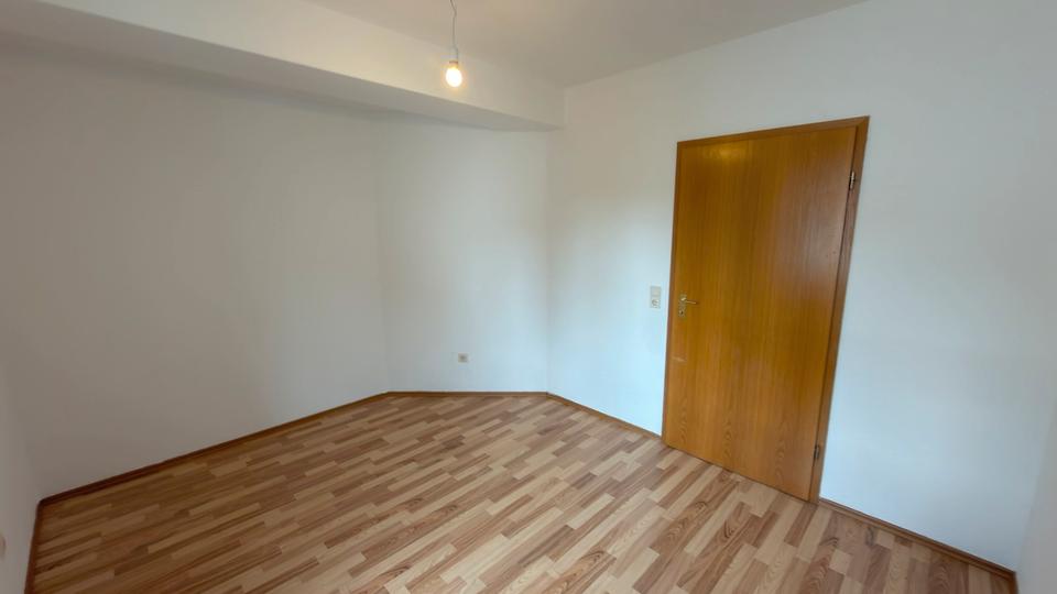 Dachgeschoßwohnung Volkmarsen - 4 Zimmer, 103 m&sup2;, 650&euro; | Angebot:26221973