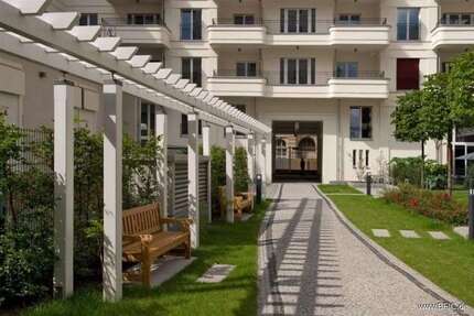 Wohnung zum Mieten in Berlin Mitte 3.000 € 165 m²