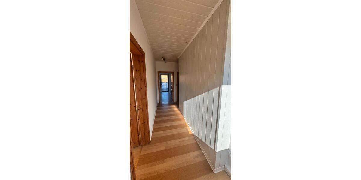 Etagenwohnung Ahnatal - 3 Zimmer, 74 m&sup2;, 675&euro; | Angebot:26586428