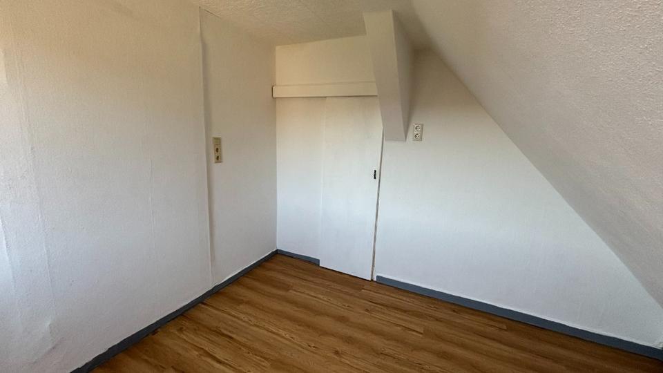 Dachgeschoßwohnung Holzminden - 4 Zimmer, 60 m&sup2;, 470&euro; | Angebot:26094472