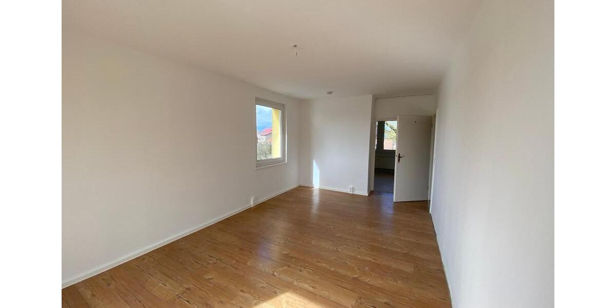 Etagenwohnung Drei Gleichen - 3 Zimmer, 59 m&sup2;, 350&euro; | Angebot:25880873
