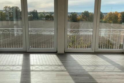 Wohnung Schwandorf - 5 Zimmer, 130 m&sup2;, 1.320&euro; | Angebot:25296121