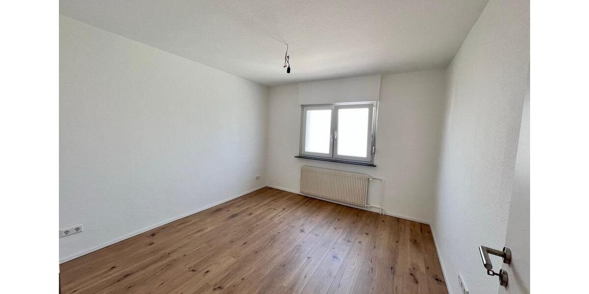 Etagenwohnung Lampertheim - 3 Zimmer, 75 m&sup2;, 1.200&euro; | Angebot:26610241