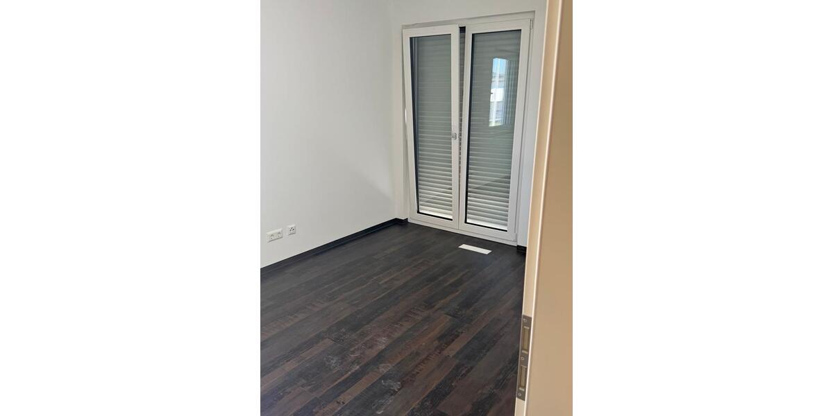 Wohnen auf Zeit Augsburg Pfersee - 1 Zimmer, 16 m&sup2;, 600&euro; | Angebot:26499961