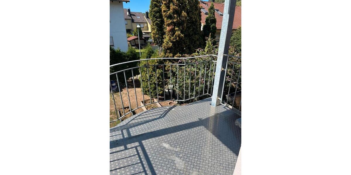 Dachgeschoßwohnung Tauberbischofsheim - 3 Zimmer, 90 m&sup2;, 750&euro; | Angebot:25085435