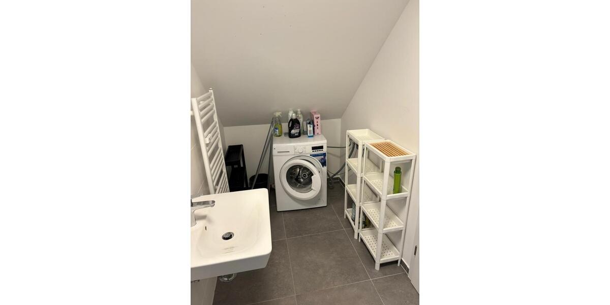 Dachgeschoßwohnung Hannover Nord - 3 Zimmer, 54 m&sup2;, 1.200&euro; | Angebot:25187031