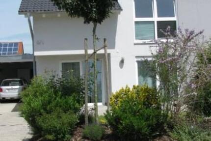 Großzügige DHH in bester Lage mit Südterrasse und kleinem Garten