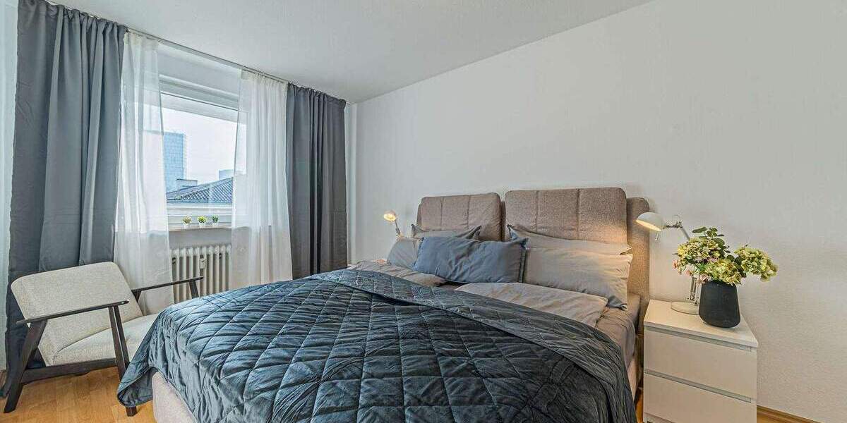 Etagenwohnung Frankfurt am Main Westend-Süd - 2 Zimmer, 66 m&sup2;, 2.490&euro; | Angebot:25661903