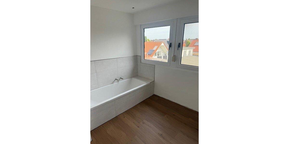 Etagenwohnung Sendenhorst - 3 Zimmer, 127 m&sup2;, 1.150&euro; | Angebot:26378890