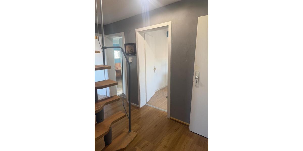 Maisonettenwohnung Nürtingen - 3 Zimmer, 70 m&sup2;, 1.200&euro; | Angebot:26053424
