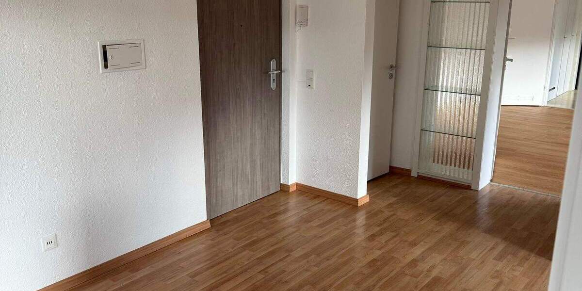 Etagenwohnung Brühl Pingsdorf - 3 Zimmer, 84 m&sup2;, 1.000&euro; | Angebot:23824241