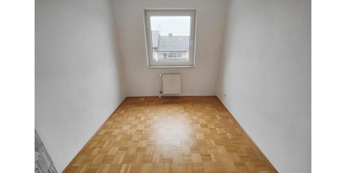 Etagenwohnung Schöneck - 3 Zimmer, 69 m&sup2;, 850&euro; | Angebot:24998461